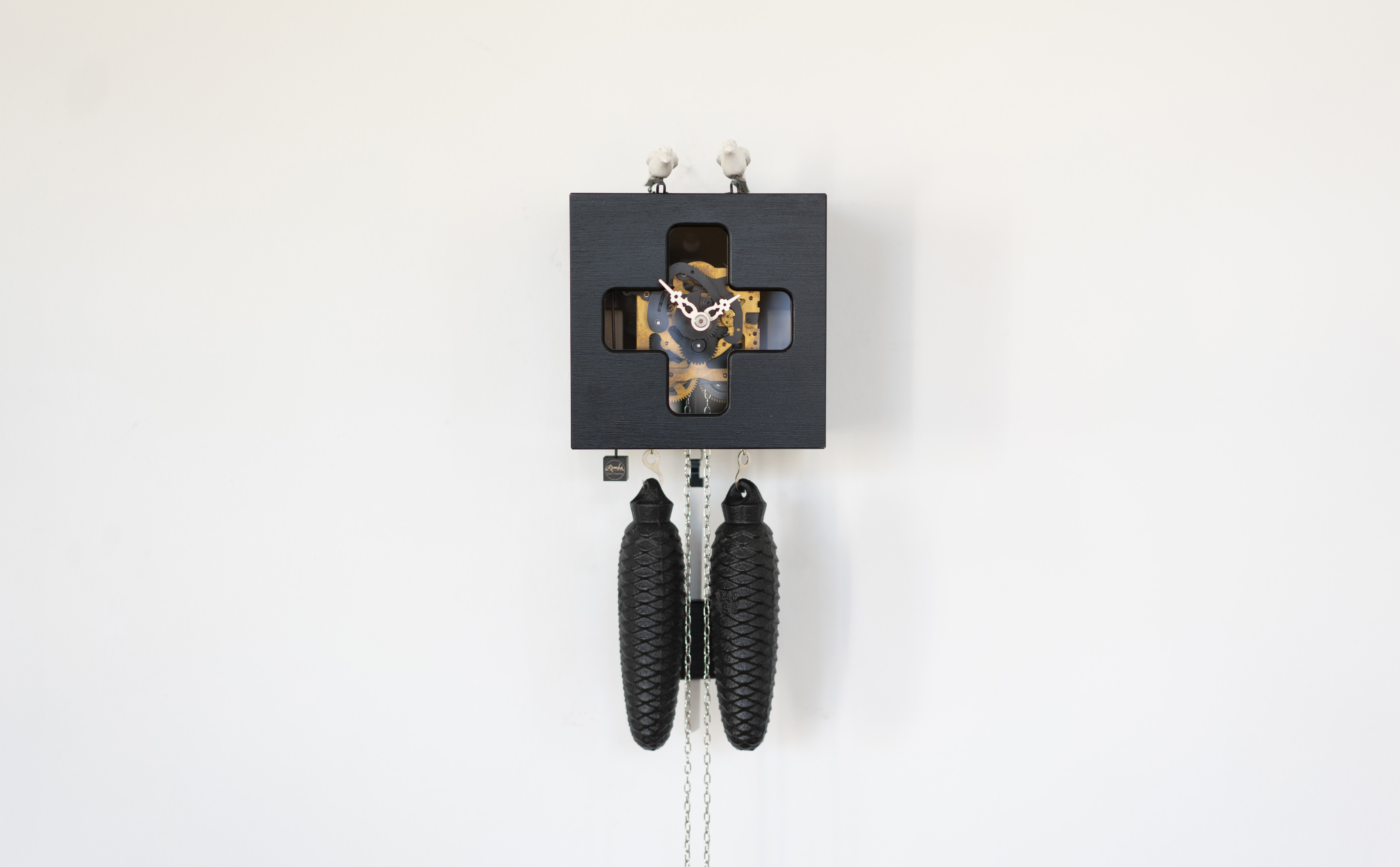 DUETT - Design Kuckucksuhr (schwarz / Einblick in die Mechanik) Rombach & Haas