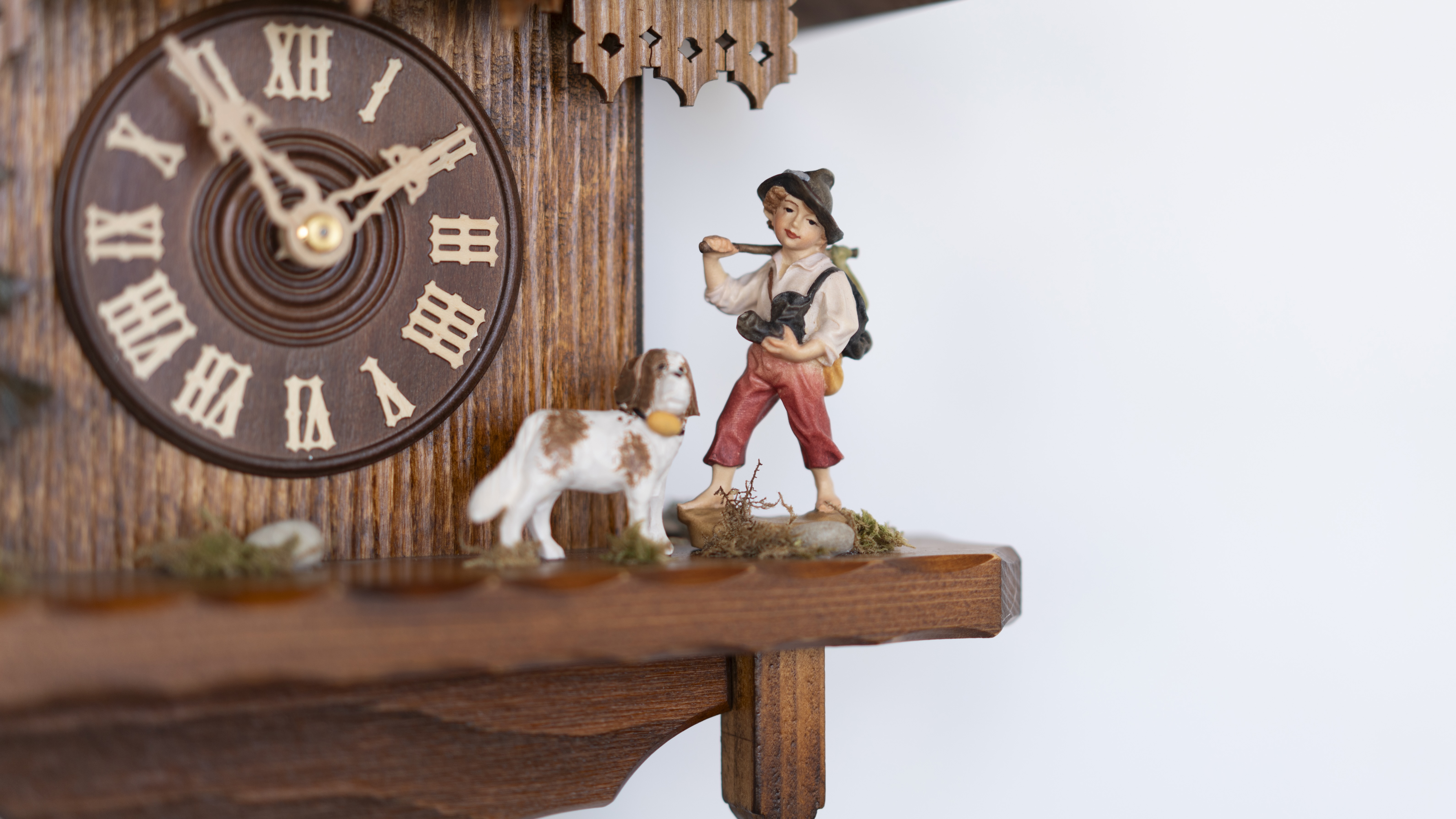 TRADITION - Kuckucksuhr von Rombach & Haas - Wandersjunge und Hund