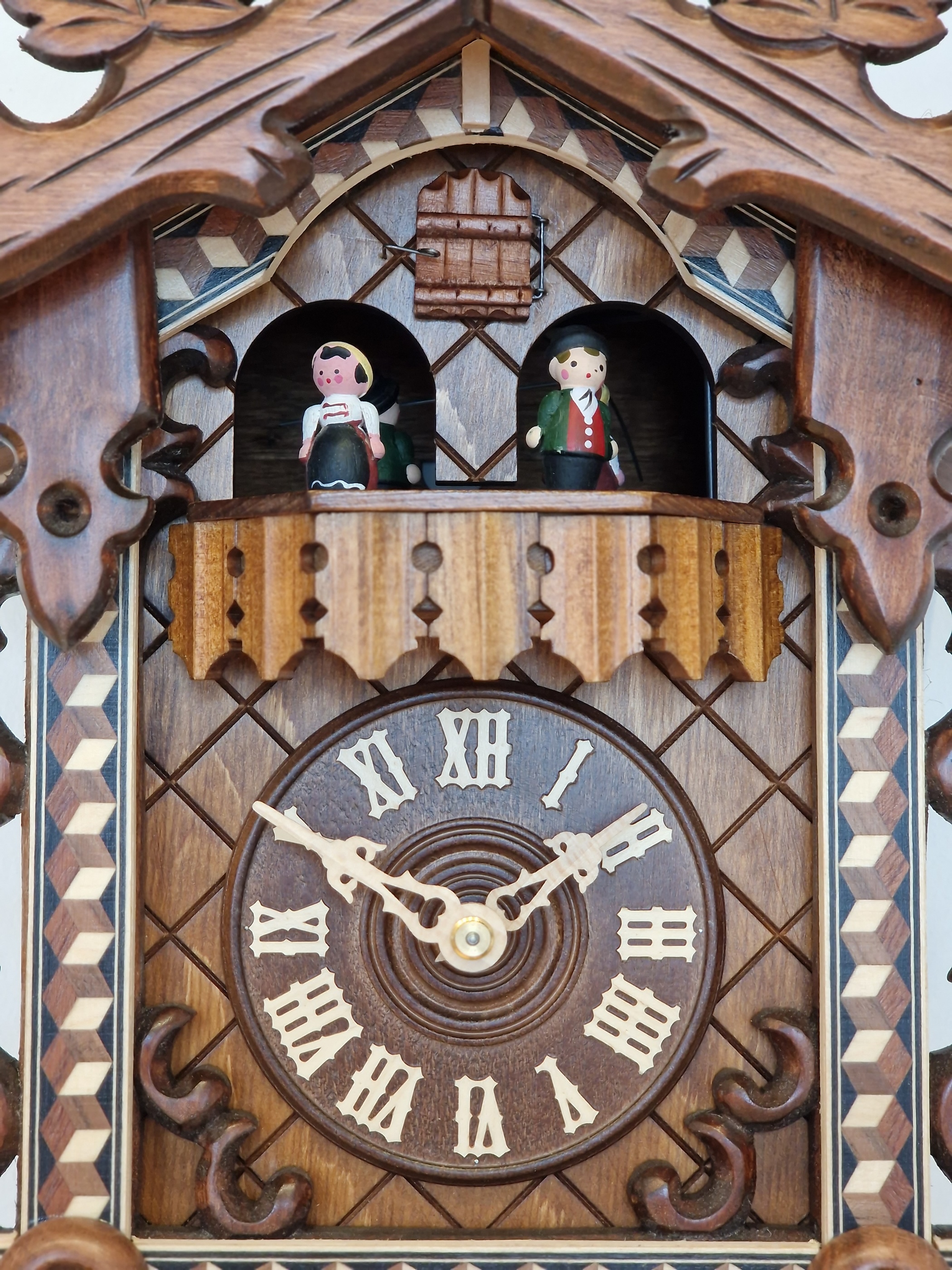 TRADITION - cuckoo clock with music by Rombach & Haas