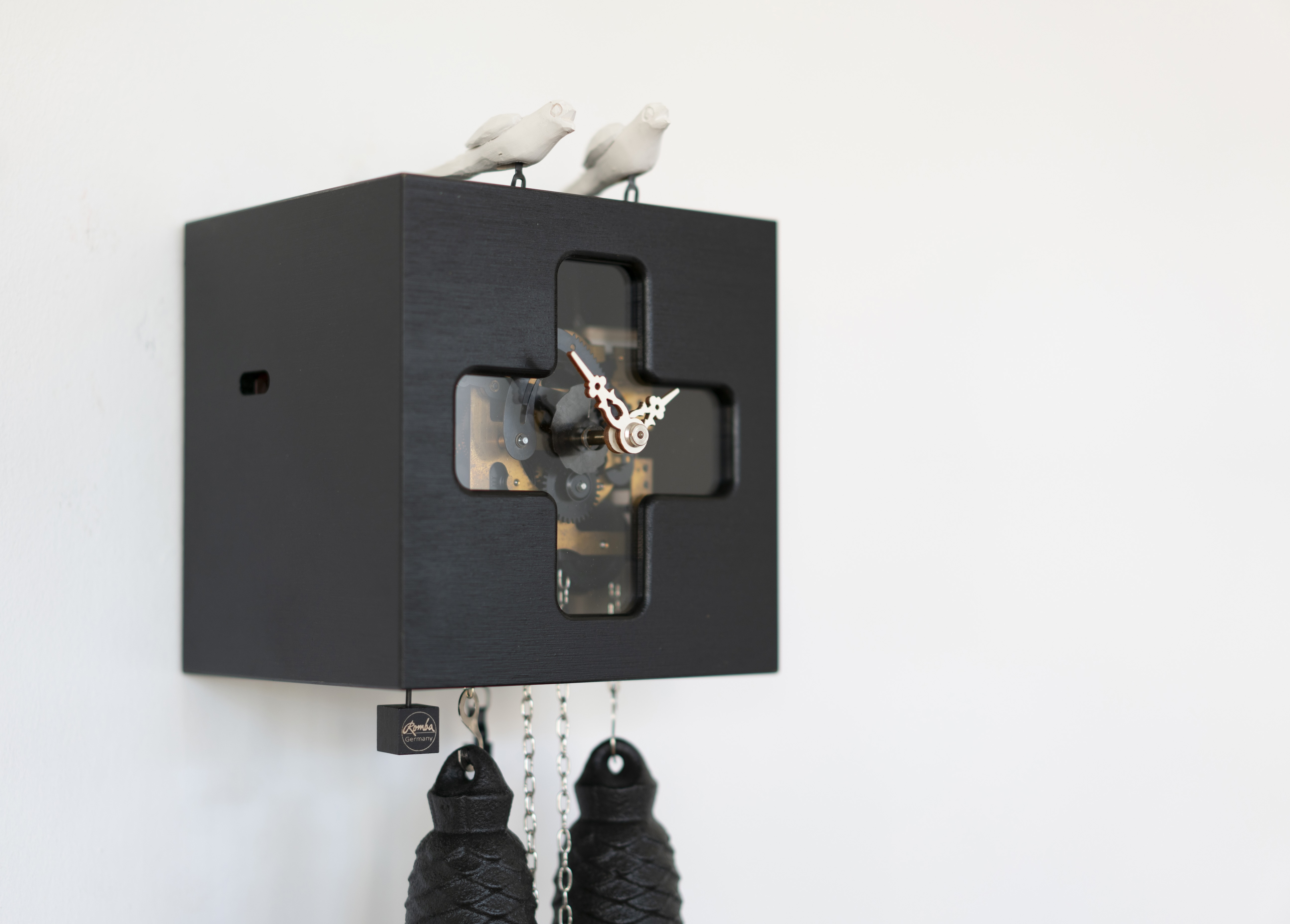 DUETT - Design Kuckucksuhr (schwarz / Einblick in die Mechanik) Rombach & Haas