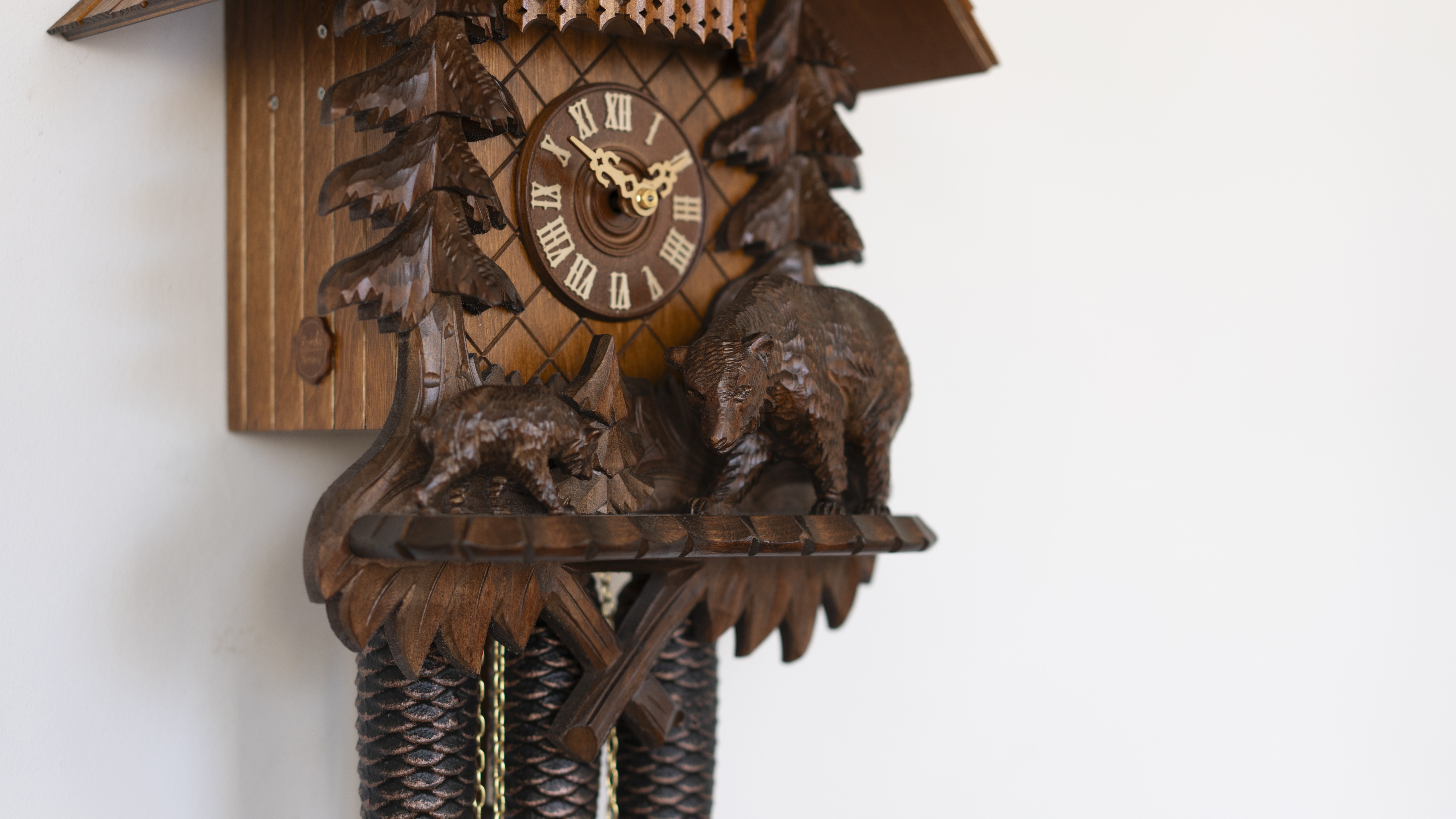 TRADITION - music cuckoo clock with bears by Rombach & Haas