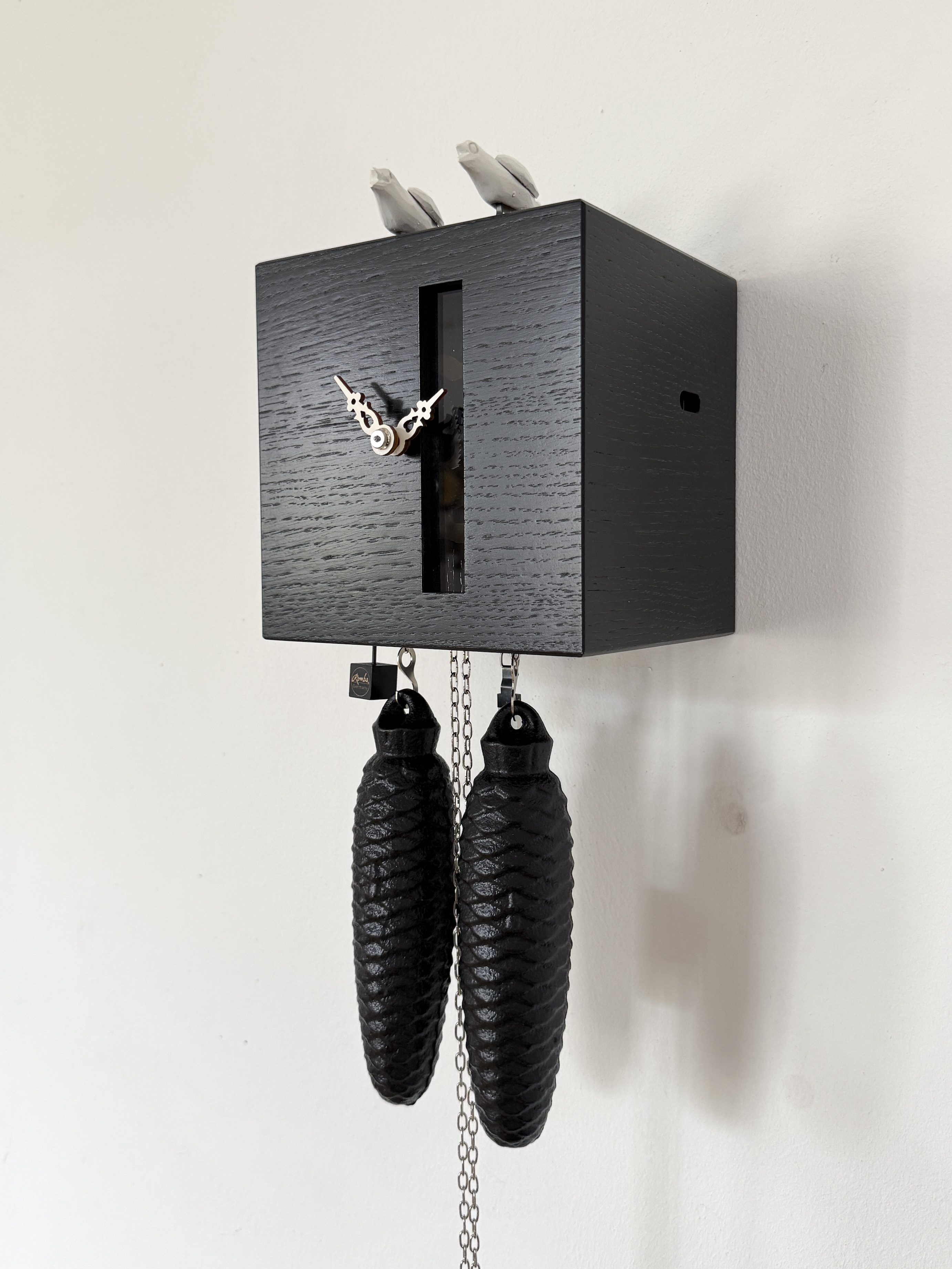 DUETT - Design Kuckucksuhr (schwarz / Einblick in die Mechanik) Rombach & Haas