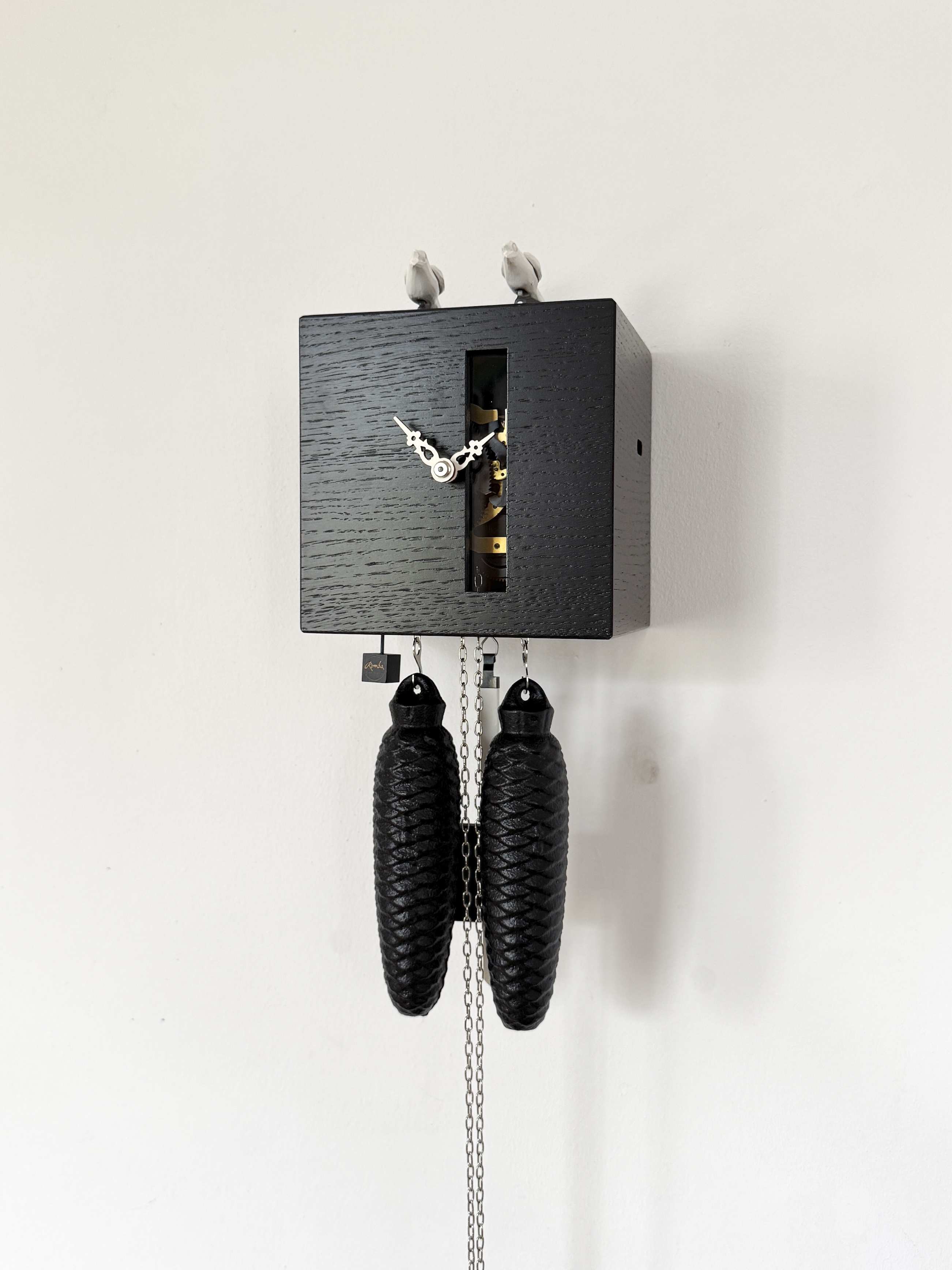 DUETT - Design Kuckucksuhr (schwarz / Einblick in die Mechanik) Rombach & Haas